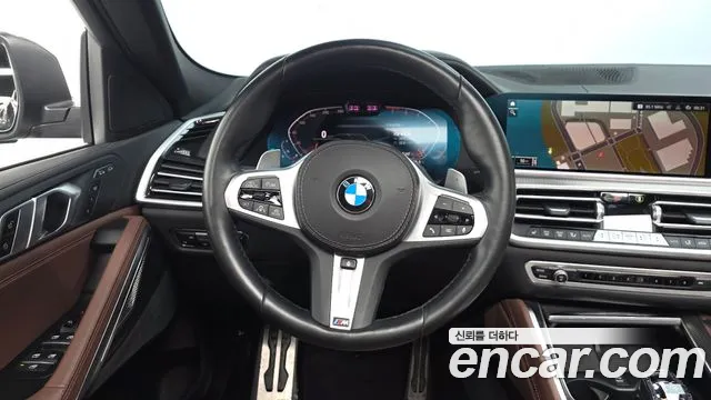 BMW X6 xDrive40i M Sport — Фото автомобиля 12