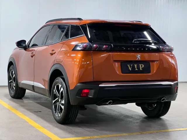Peugeot 2008 — Фото автомобиля 4