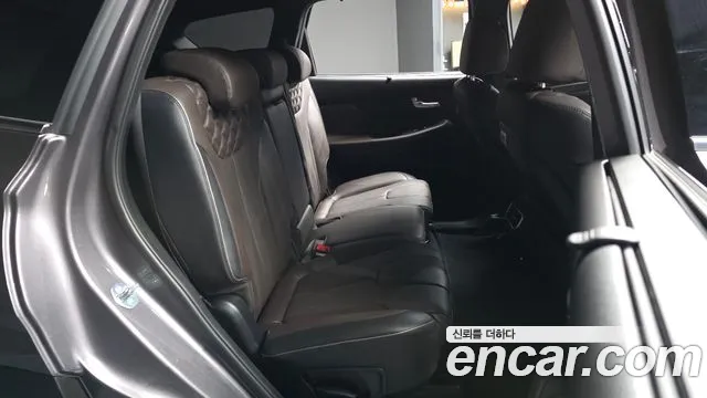 Hyundai Santafe — Фото автомобиля 11