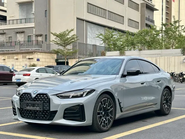Фотография автомобиля — BMW 4 Series