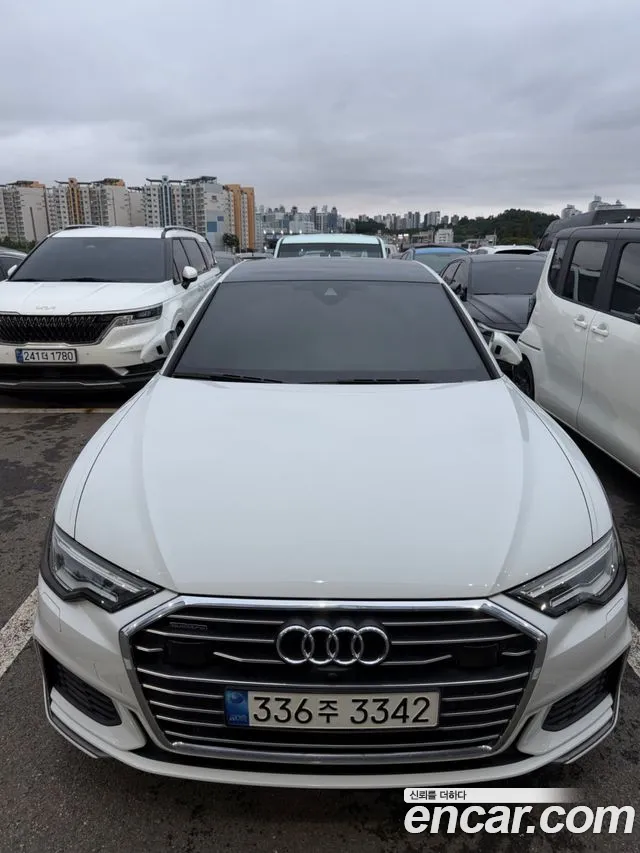 Фотография автомобиля — Audi A6
