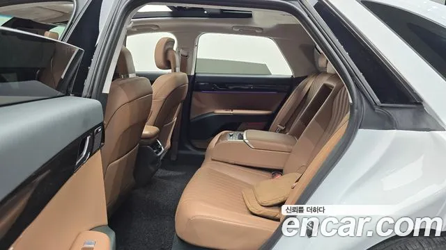Hyundai Grandeur GN7 — Фото автомобиля 17