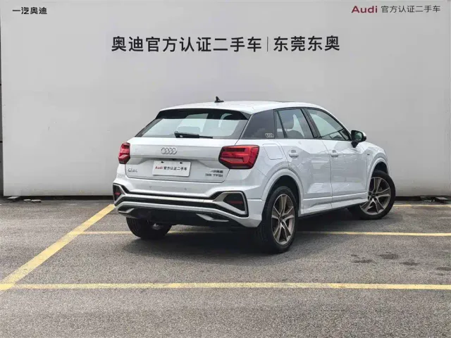 Audi Q2L — Фото автомобиля 4