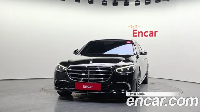 Mercedes-Benz S-Class — Фото автомобиля 3