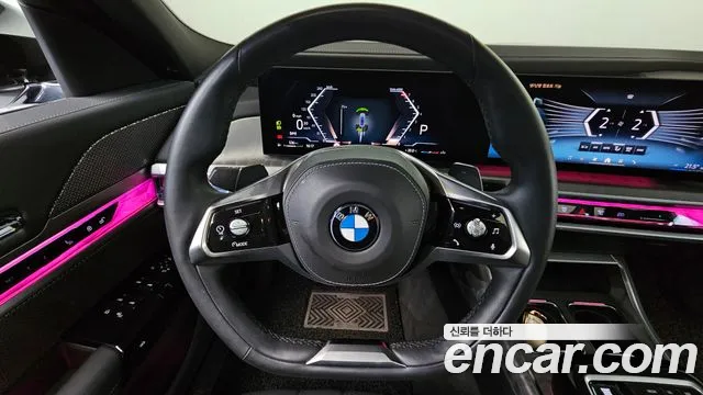BMW 7 Series G70 — Фото автомобиля 18