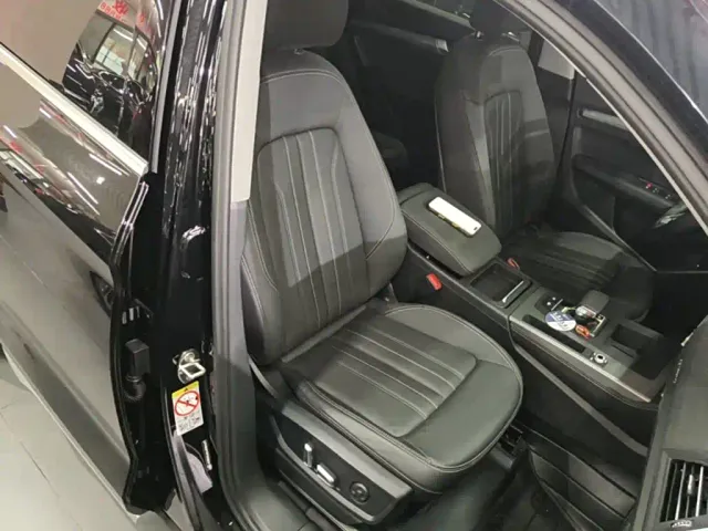 Audi Q5L — Фото автомобиля 19