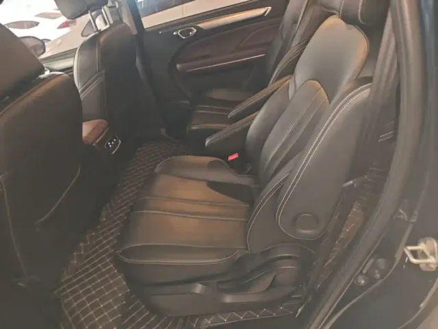 GAC Trumpchi M6 — Фото автомобиля 16