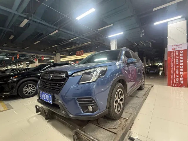 Subaru Forester — Фото автомобиля 2