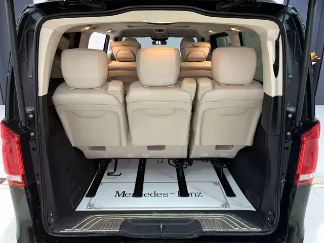 Mercedes-Benz V-Class — Фото автомобиля 13