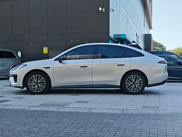 GAC Aion RT — Фото автомобиля 9