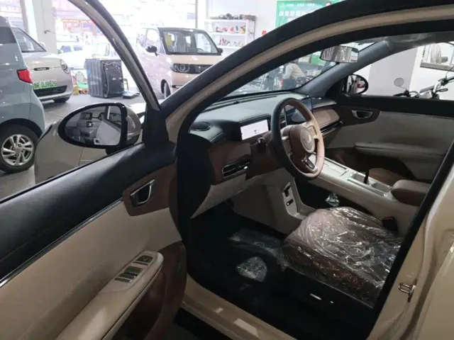 Wuling Bingo S — Фото автомобиля 15