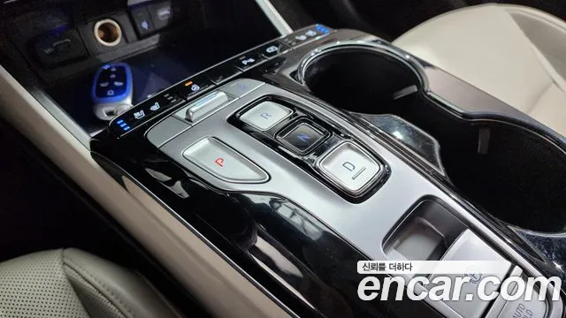 Hyundai Tucson Tucson (NX4) Бензин 1.6 турбо 2WD — Фото автомобиля 9
