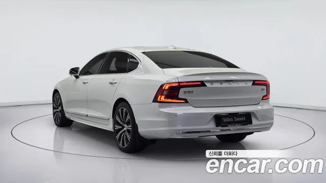 Вольво S90 — Фото автомобиля 4