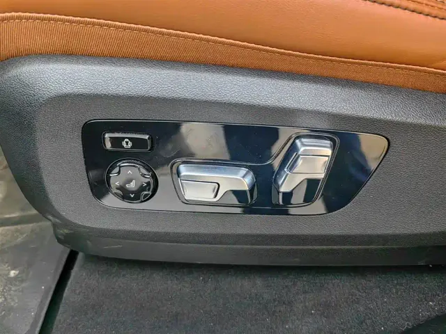 BMW X7 — Фото автомобиля 10
