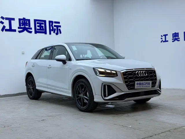 Audi Q2L — Фото автомобиля 3