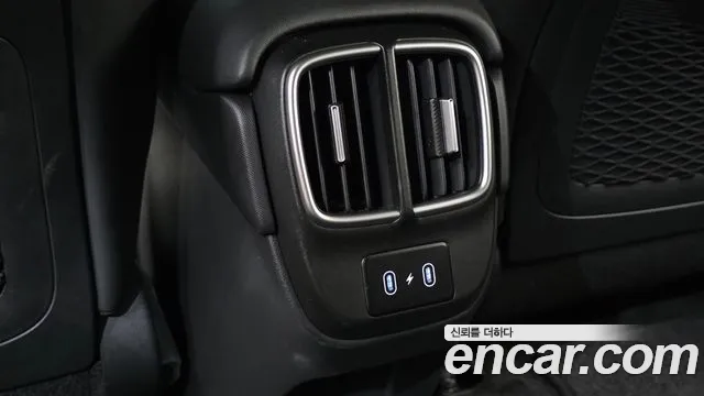 Hyundai Ioniq 6 — Фото автомобиля 30
