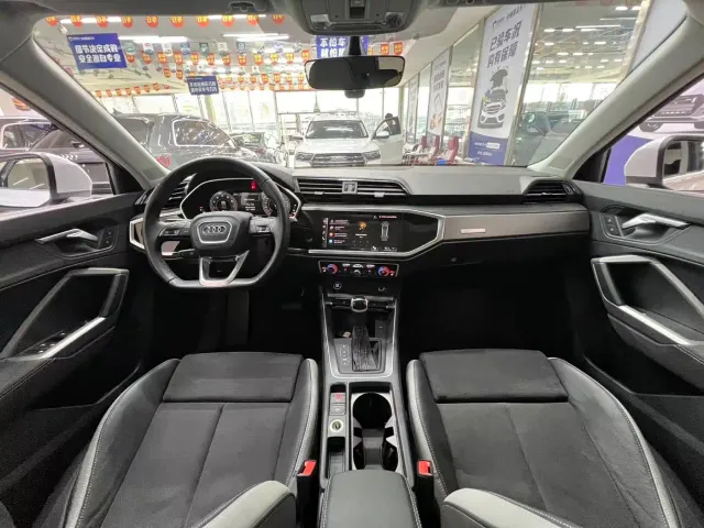 Audi Q3 — Фото автомобиля 9