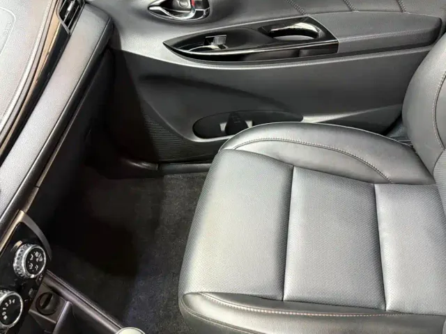 Toyota YARiS L Zhi Xuan — Фото автомобиля 13