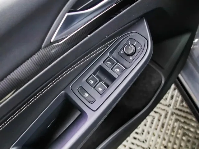 Volkswagen Golf — Фото автомобиля 6