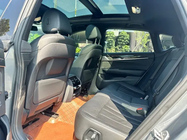 BMW 6 Series Gran Turismo — Фото автомобиля 18