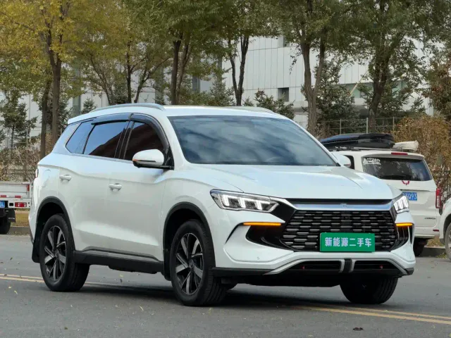 BYD Song Pro — Фото автомобиля 3