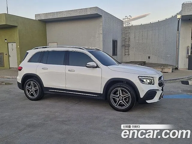 Mercedes-Benz GLB-Class — Фото автомобиля 3
