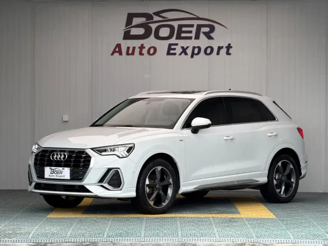 Фотография автомобиля — Audi Q3