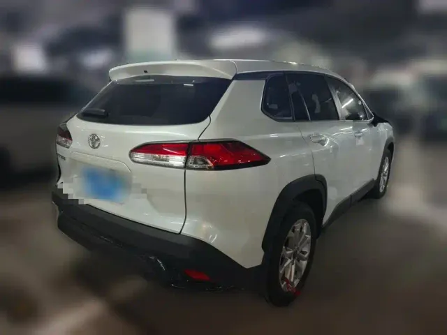 Toyota Frontlander — Фото автомобиля 4