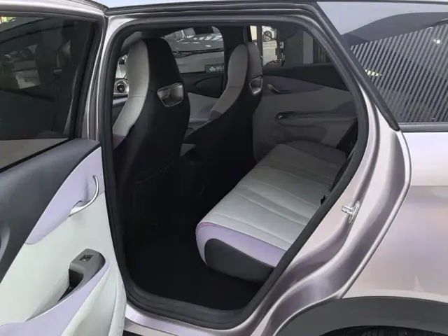 BYD Dolphin — Фото автомобиля 11