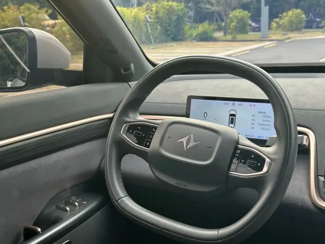 Dongfeng eπ 008 — Фото автомобиля 19
