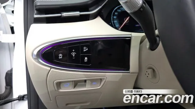 Genesis GV70 2.5T Бензин AWD — Фото автомобиля 6