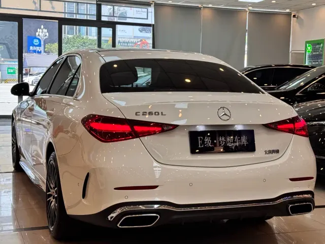 Mercedes-Benz C-Class — Фото автомобиля 5
