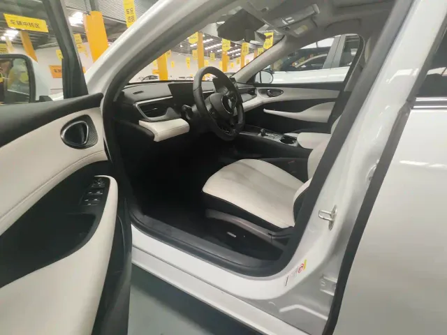 BYD Seal 05 DM-i — Фото автомобиля 3