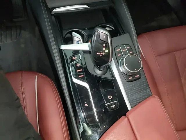 BMW 5 Series — Фото автомобиля 13