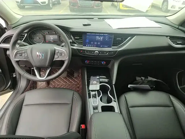 Buick Regal — Фото автомобиля 9