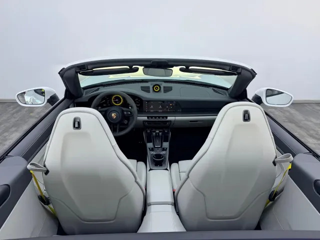 Porsche 911 — Фото автомобиля 15