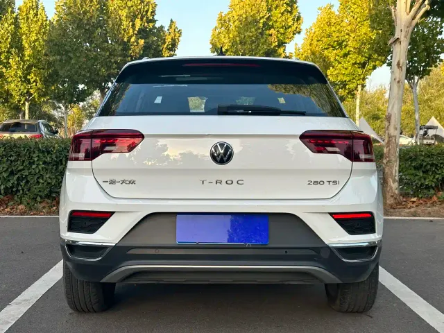 Volkswagen T-Roc — Фото автомобиля 8