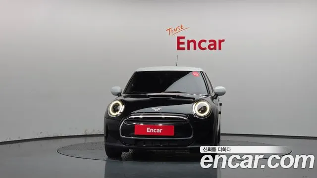 MINI Cooper — Фото автомобиля 3