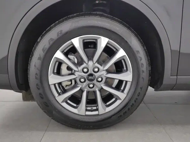 Ford Edge — Фото автомобиля 17