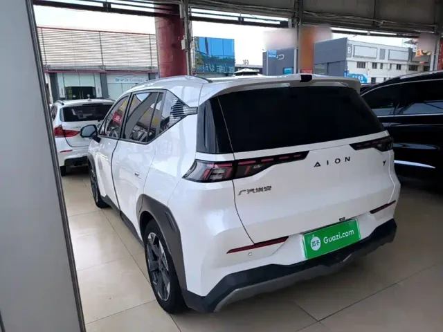 GAC Aion Y — Фото автомобиля 4