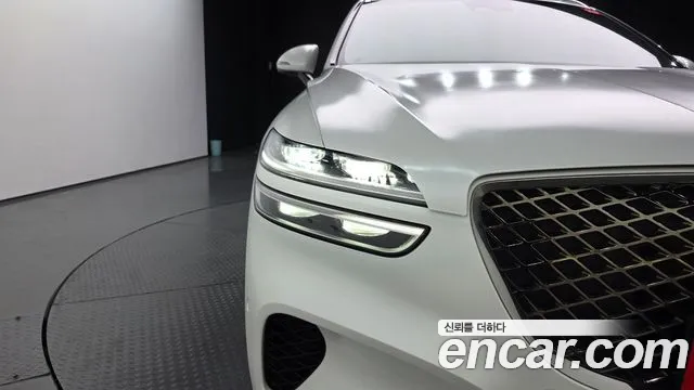 Genesis GV70 — Фото автомобиля 7