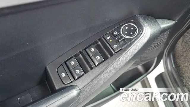 Kia Seltos — Фото автомобиля 29