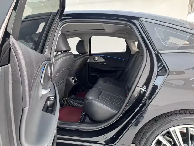 Chery Arrizo 8 — Фото автомобиля 6