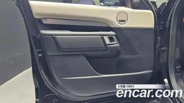 Land Rover Discovery — Фото автомобиля 24