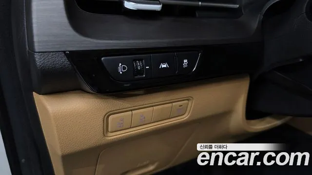 Kia Canival Carnival 4 поколение Дизель 9 мест Prestige — Фото автомобиля 18