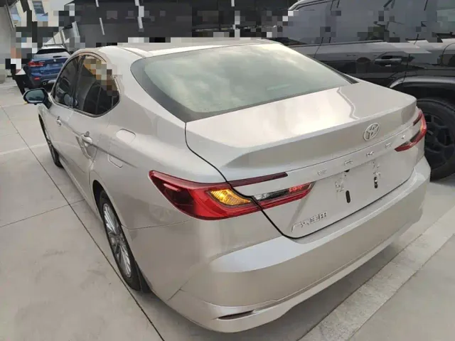 Toyota Camry — Фото автомобиля 4