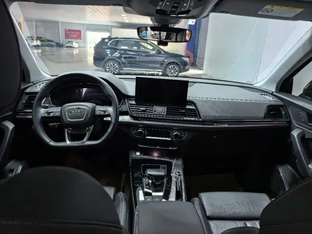 Audi Q5L — Фото автомобиля 12