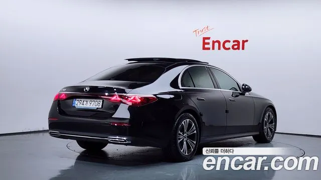 Mercedes-Benz E-Class W214 — Фото автомобиля 2