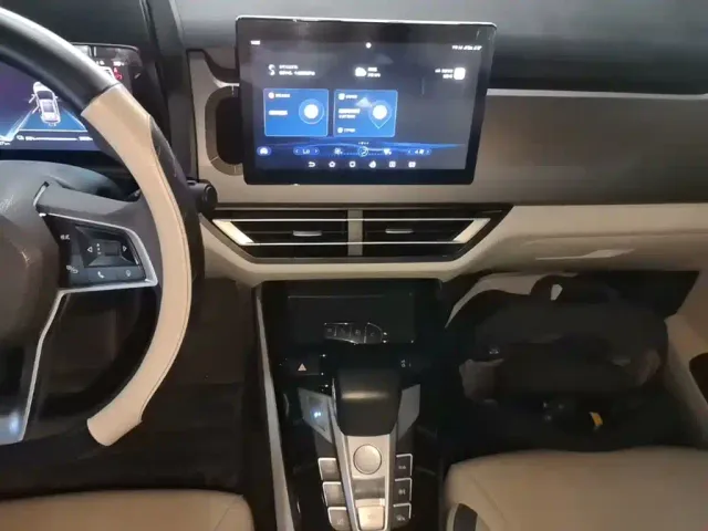 BYD Yuan Pro — Фото автомобиля 12