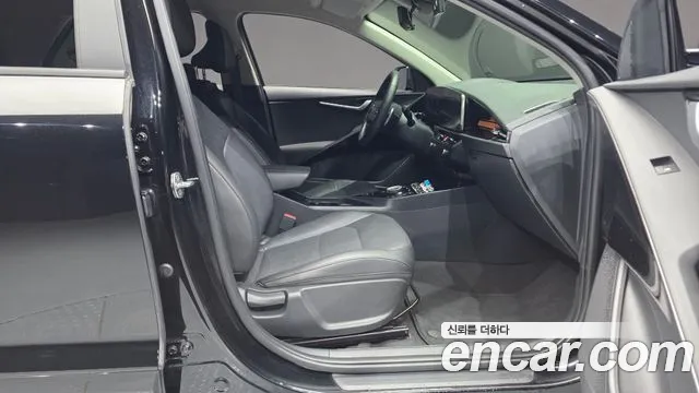 Kia Niro Niro (New) — Фото автомобиля 11